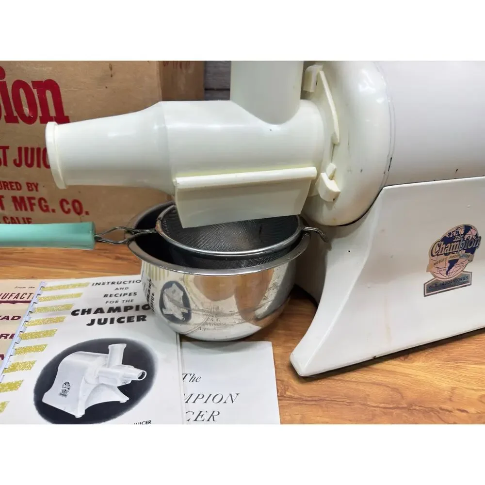 VTG Champion Juicer 1/3 HP Heavy Duty Motor with accessories